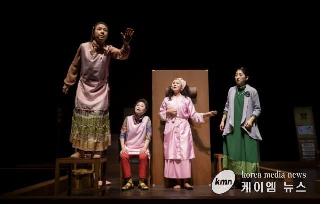 구리문화재단, 연극 '부인의 시대' 성황리에 막 내려