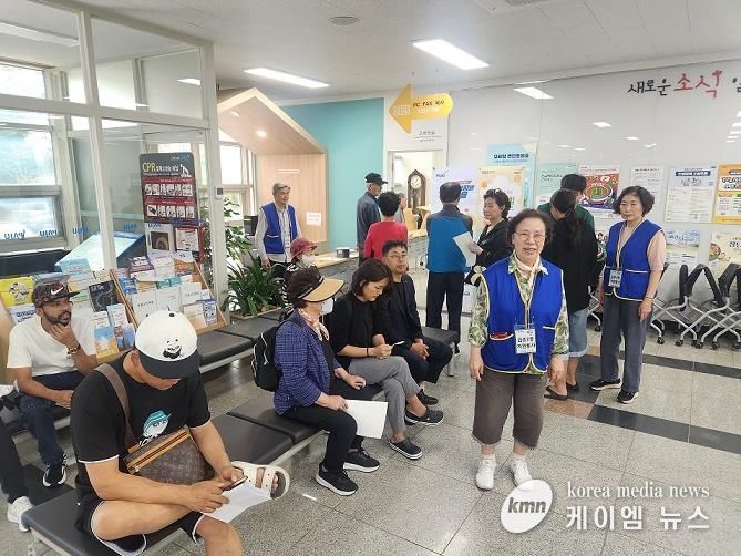 파주시 금촌2동 통장협의회, 2차 민생회복 소비쿠폰 지급 현장서 자발적 자원봉사 펼쳐