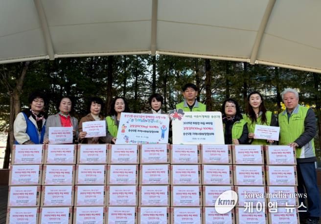 이웃의 겨울, 김장으로 덮다…의정부시 송산2동 나눔행사 훈훈