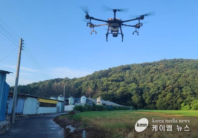 파주시, 무인기(드론) 활용해 야생 멧돼지 기피제 살포