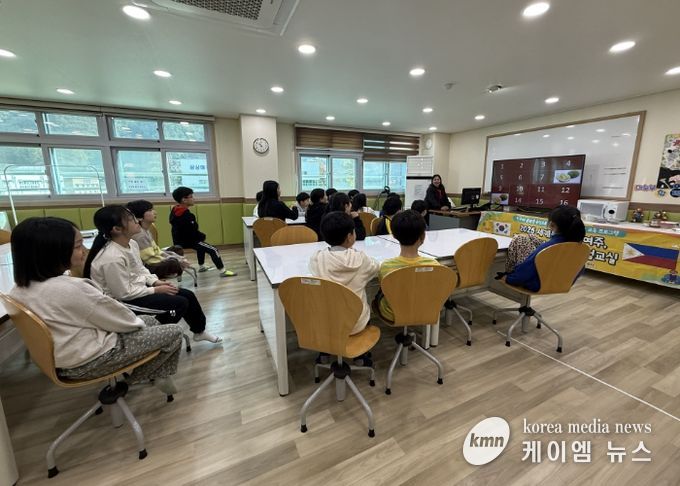 여주교육지원청, 이주배경 강사와 함께한 ‘세계를 담은 여주’ 상호문화 체험교실 성료