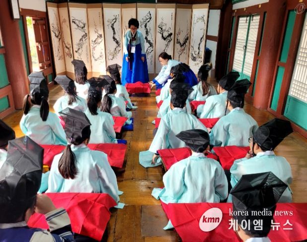 ‘전통문화 배움터, 인천향교’ 프로그램 운영