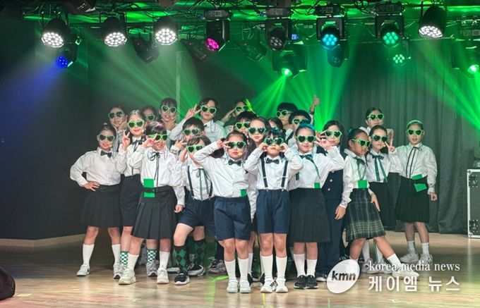 용인특례시는 지난 8일 용인상상의숲 공연놀이터에서 드림스타트 아동들이 뮤지컬 ‘2025 드림플라이' 공연을 했다고 밝혔다