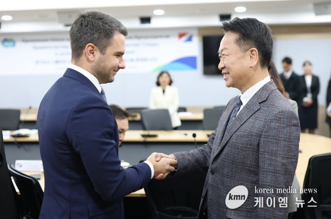 연해주 대표단 면담