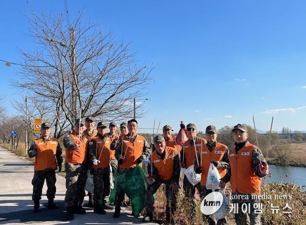 평택시, 해군 제2함대 2훈련전대 해상훈련대 안성천 정화 활동