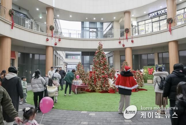 시흥시 '산타마을 인(in) 그랑트리' 행사 이틀간 큰 호응