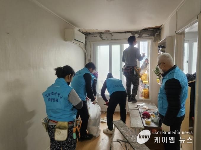 의정부시 흥선동, 가능초 총동문회 목련봉사단 독거노인 가구 주거환경 개선