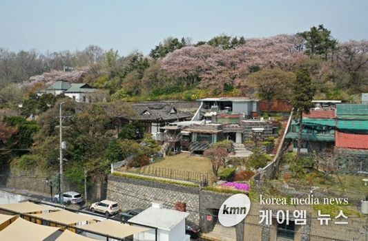 이음 1977(김수근 설계 송학동 주택)