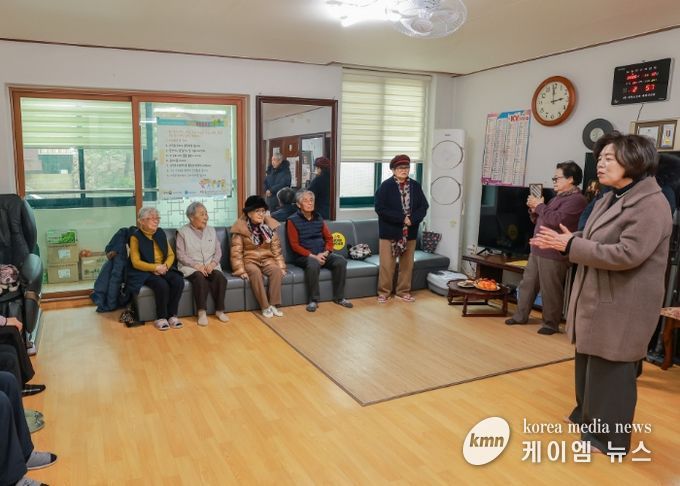 과천시, 새해 맞아 관내 경로당 순회 방문(12일, 선바위 경로당)