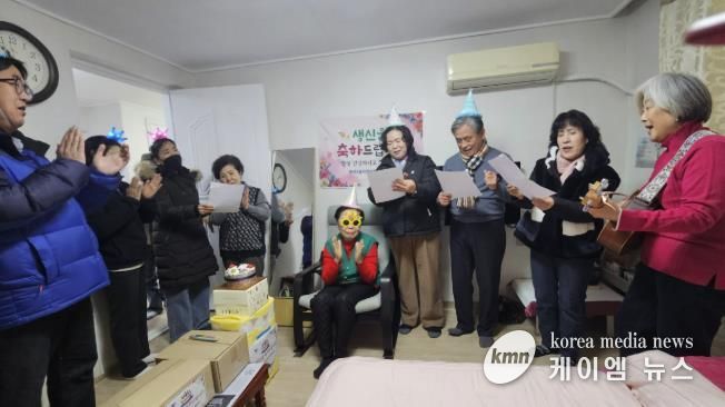 수원시 권선구 권선2동 지역사회보장협의체, 찾아가는 저소득 홀몸노인 생신축하 사업 추진