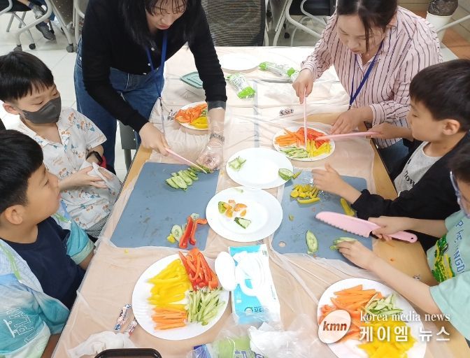 의왕시 내손도서관, 다문화 서비스 프로그램 운영