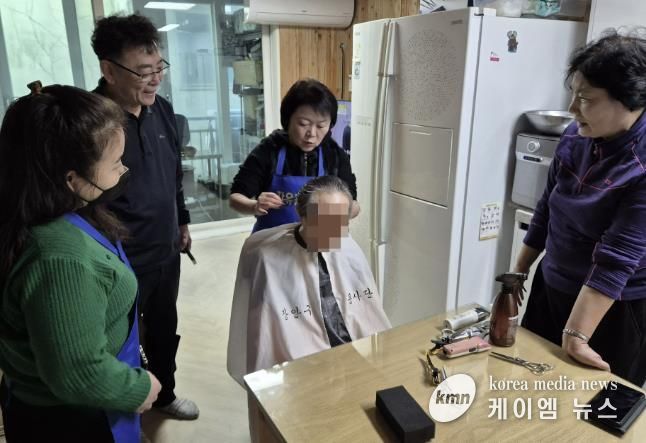 자유총연맹, 수원시 장안구 조원1동 찾아가는 이·미용 봉사 첫 실시