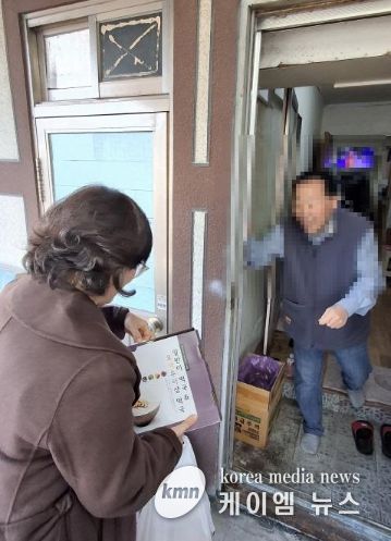 이천시 유혜란 중리동장, 취약계층 대상 ‘찾아가는 복지상담’ 실시