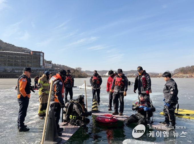 남양주소방서, 오남저수지서 동계수난사고 대비 특별구조훈련 실시