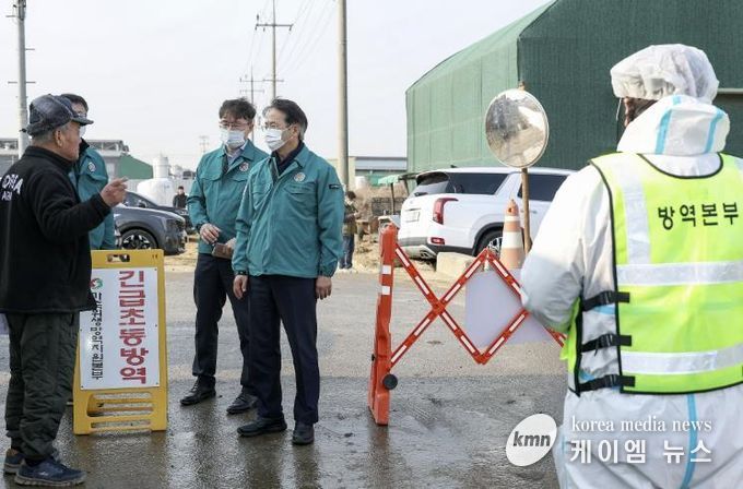 구제역 발생 농가 현장 방문