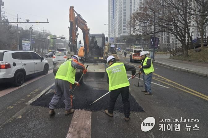 수원시 장안구, 포트홀 보수전담반 3월까지 운영