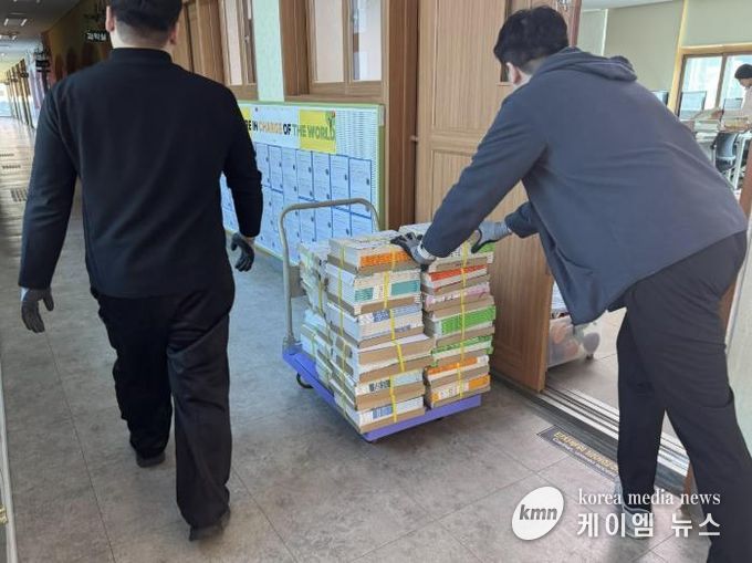 동두천양주교육지원청, 신설학교·소규모 초등학교 교과용도서 배부 지원 실시