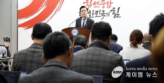 김태흠 지사, 대통령에게 항구적 통합법안 제시