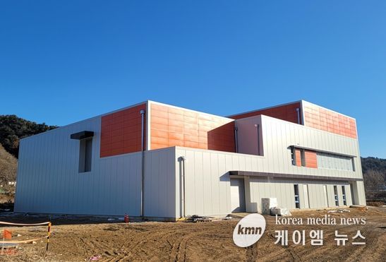 강원특별자치도, '에이아이(AI) 곤충 스마트팩토리'