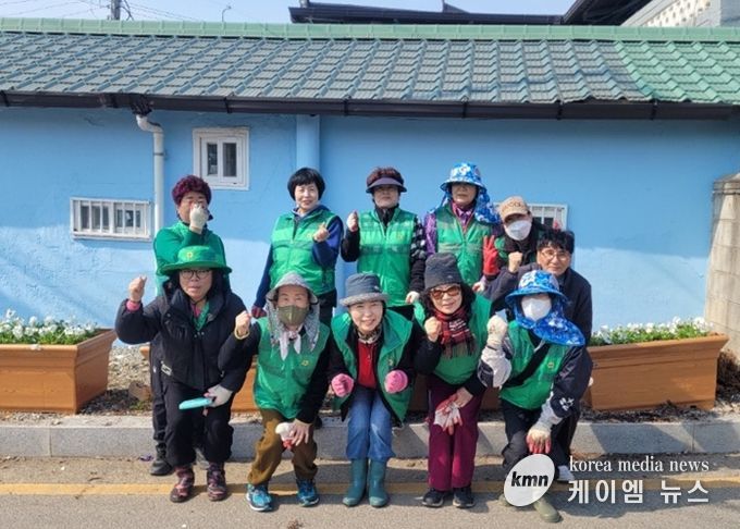 평택시 진위면 새봄맞이 봄꽃 심기