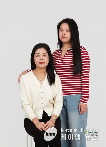 다문화가족 가족사진 촬영 진행 사진