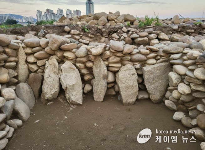 양평 양강섬 적석분구묘