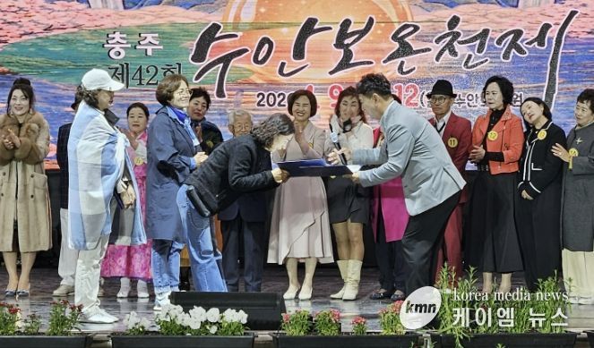 수원시 영통구 광교2동, 주민자치센터 노래교실 '전국 노래교실 가인대회'서 본선 진출·인기상 수상