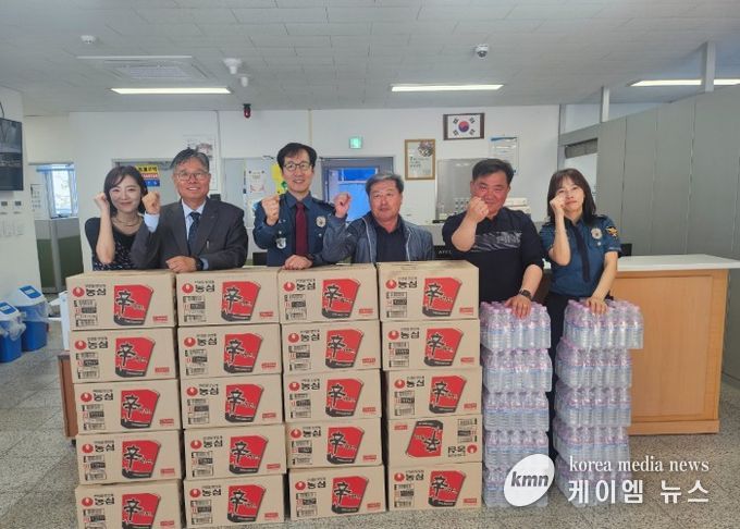 양주시 회천2동 방위협의회, 덕계지구대에 격려 물품 전달